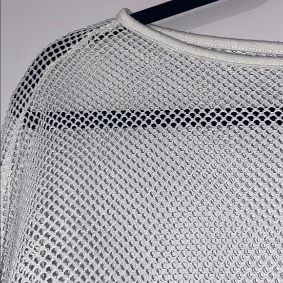 Long sleeve Fishnet Crop Top - Picture 2 of 3